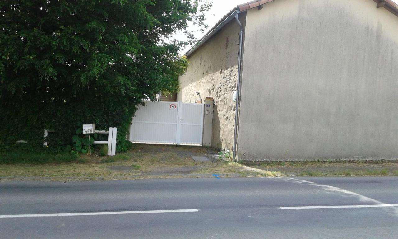 Les Croisettes Bed and Breakfast Le Pin  Buitenkant foto